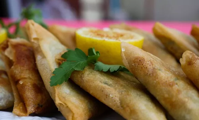 Vente de samoussas, Sainte-Marie, Baraka Sam